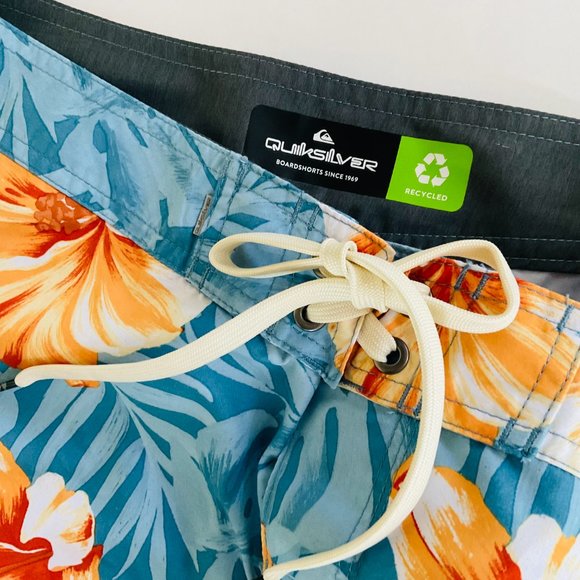 QUIKSILVER Men's Board Shorts NWT Size 34 - Picture 4 of 6